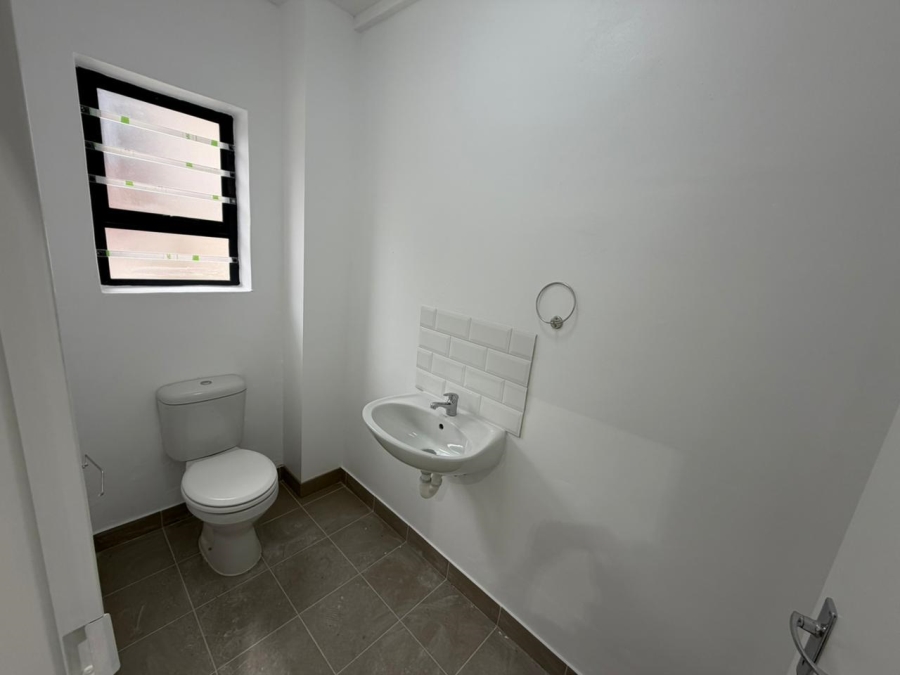 To Let Commercial Property for Rent in Fisantekraal Western Cape